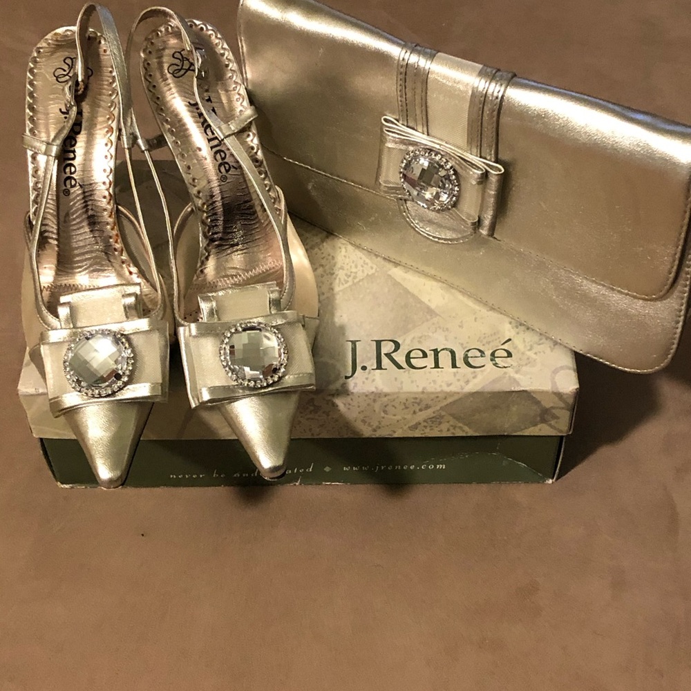 J. Renee’ Silver Pumps and Purse